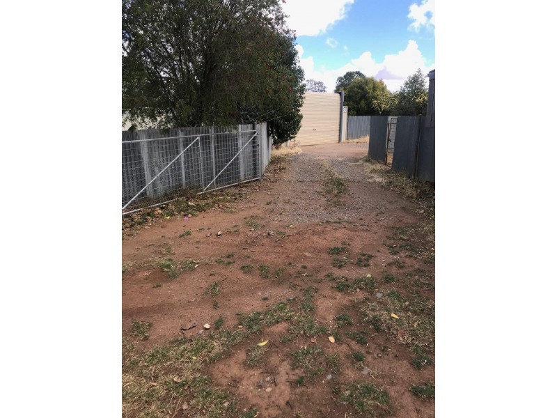 22-24 Cecile Street, Parkes NSW 2870