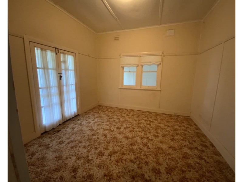 19 Mcdonnell Street, Condobolin NSW 2877