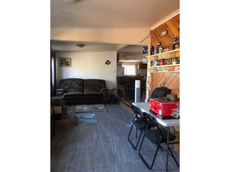 24 Brookview Street, Trundle NSW 2875