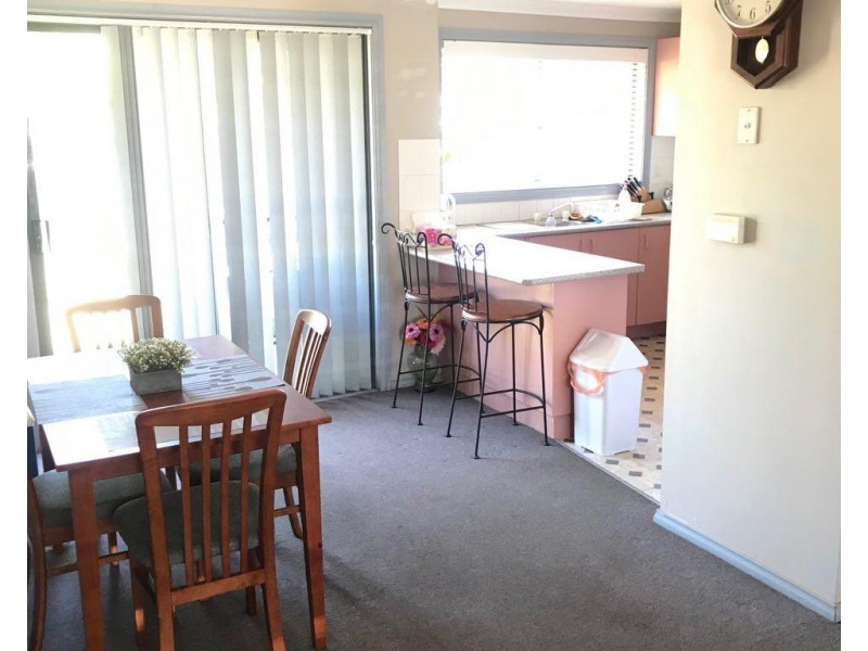 1 and 3/24 Ebelina Cres, Parkes NSW 2870