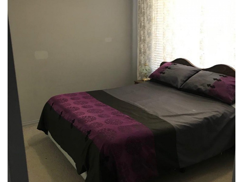 1 and 3/24 Ebelina Cres, Parkes NSW 2870