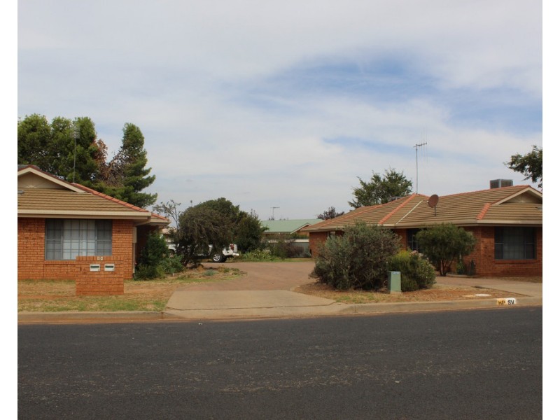 1 and 3/24 Ebelina Cres, Parkes NSW 2870