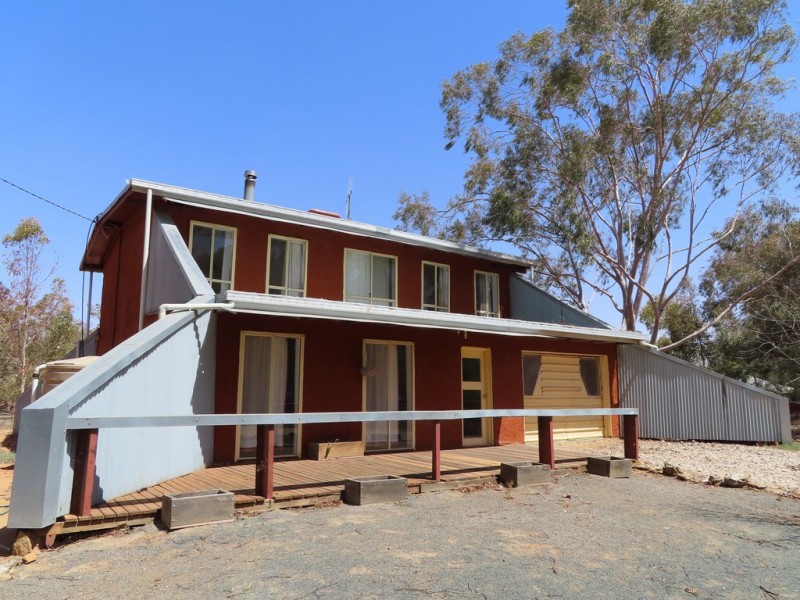 2 Molong Street, Condobolin NSW 2877