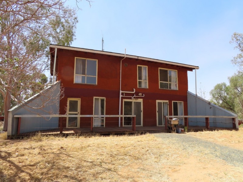 2 Molong Street, Condobolin NSW 2877
