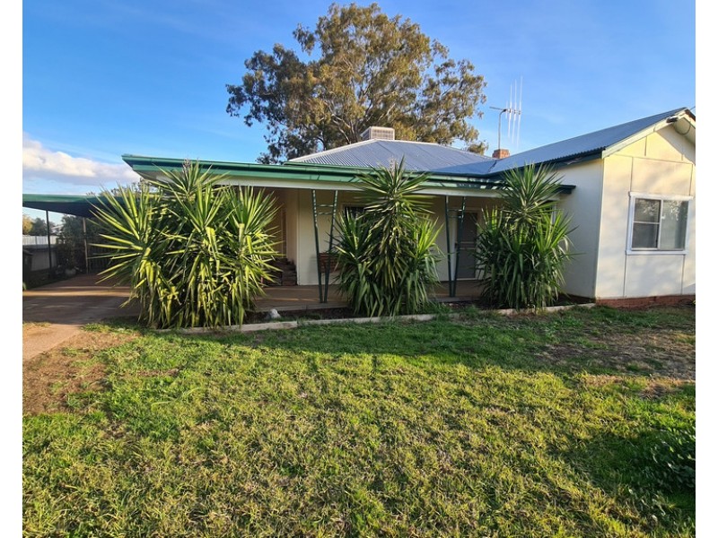 43 Brolgan Road, Parkes NSW 2870