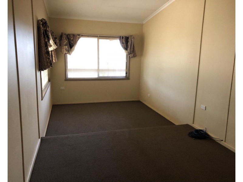 43 Brolgan Road, Parkes NSW 2870