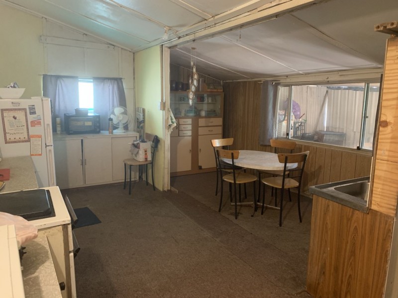 96 Derribong Street, Peak Hill NSW 2869