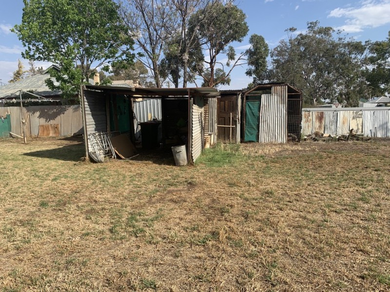 96 Derribong Street, Peak Hill NSW 2869