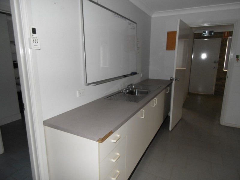 4 Ingalba Street, Peak Hill NSW 2869