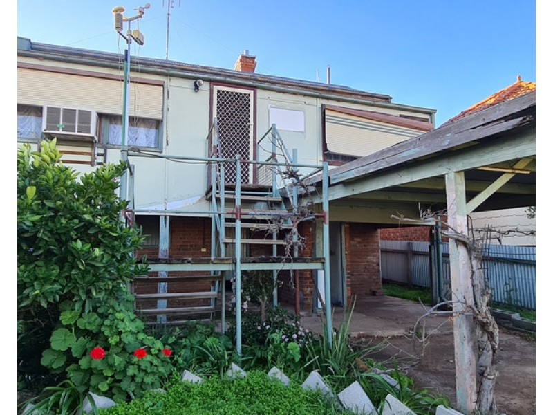 14 Currajong Street, Parkes NSW 2870