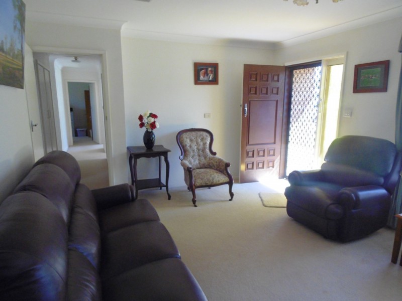 64 Euchie Street, Peak Hill NSW 2869