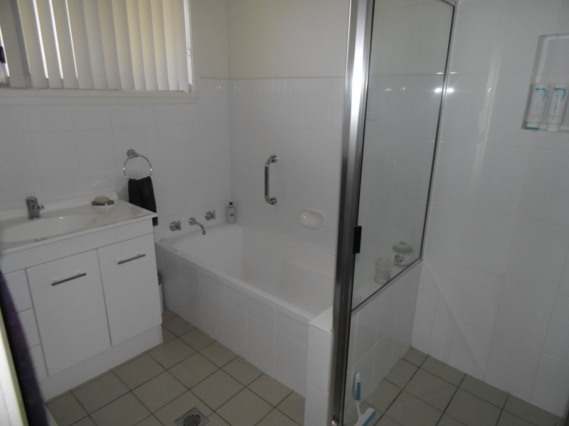 64 Euchie Street, Peak Hill NSW 2869