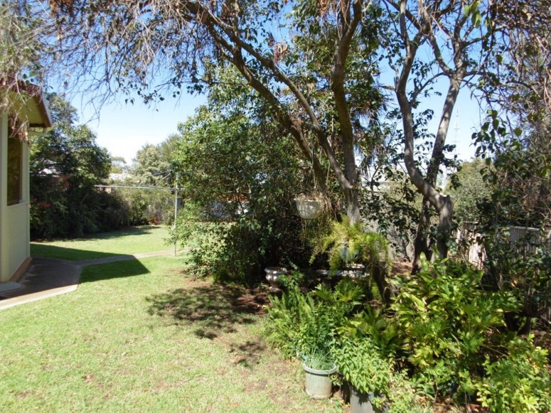 64 Euchie Street, Peak Hill NSW 2869