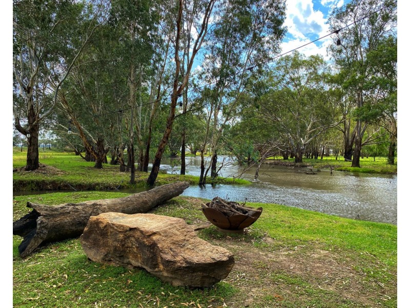 Woodlands 9851 Henry Parkes Way, Condobolin NSW 2877