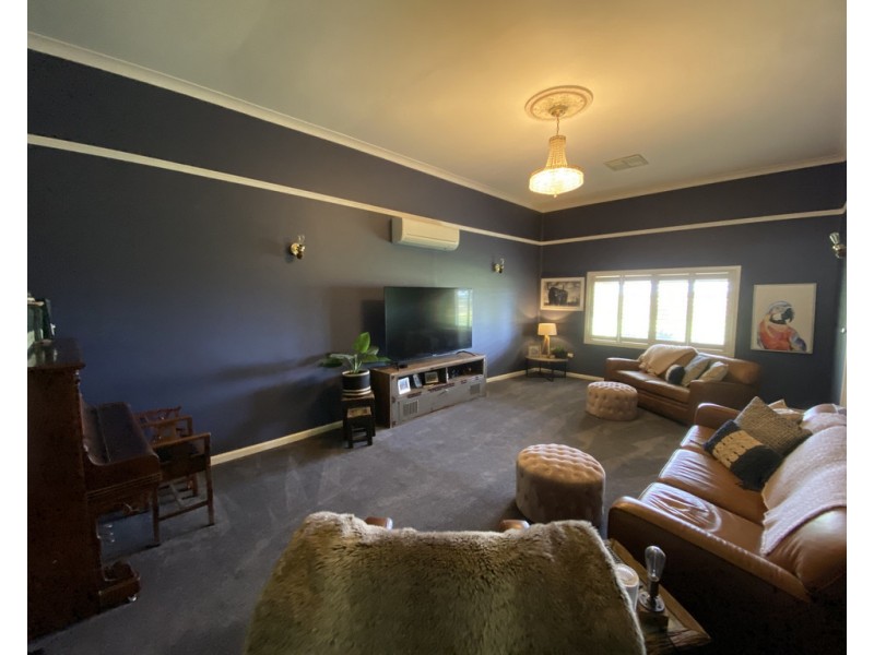 Woodlands 9851 Henry Parkes Way, Condobolin NSW 2877