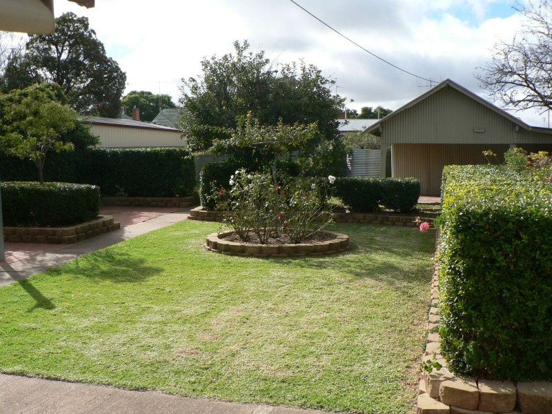 83 Bogan Street, Parkes NSW 2870