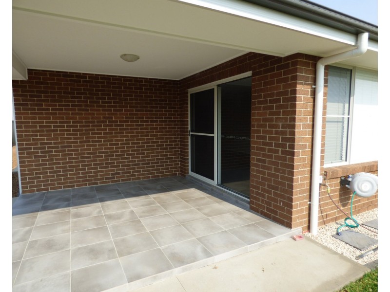 2b Dunstan Close, Forbes NSW 2871