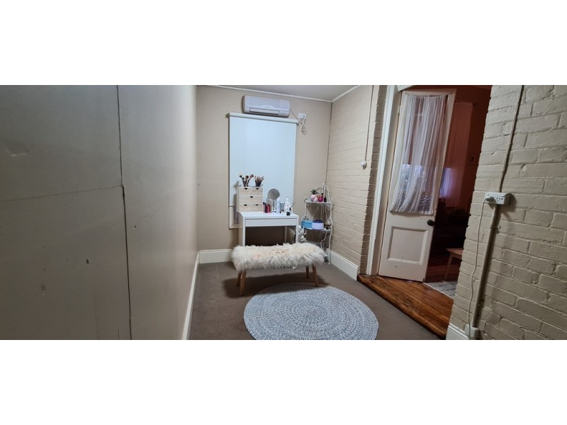 9 Close Street, Parkes NSW 2870