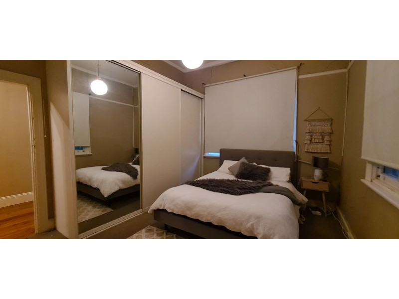 9 Close Street, Parkes NSW 2870