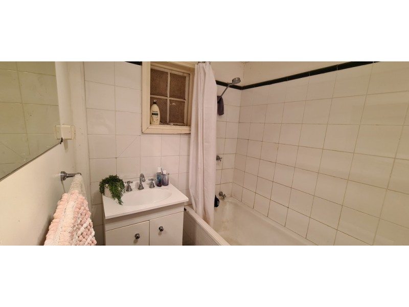 9 Close Street, Parkes NSW 2870