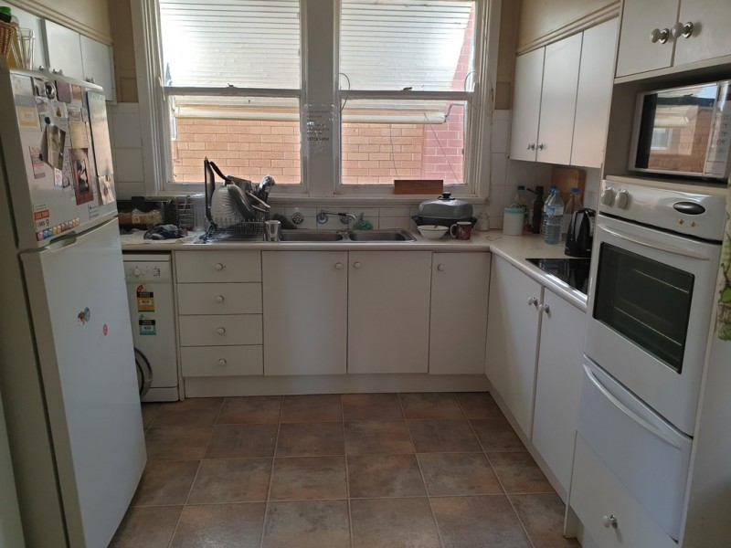 8 Moon Cres, Parkes NSW 2870