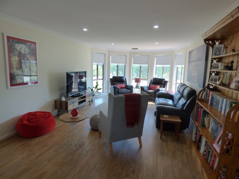 251 Farnell Street, Forbes NSW 2871