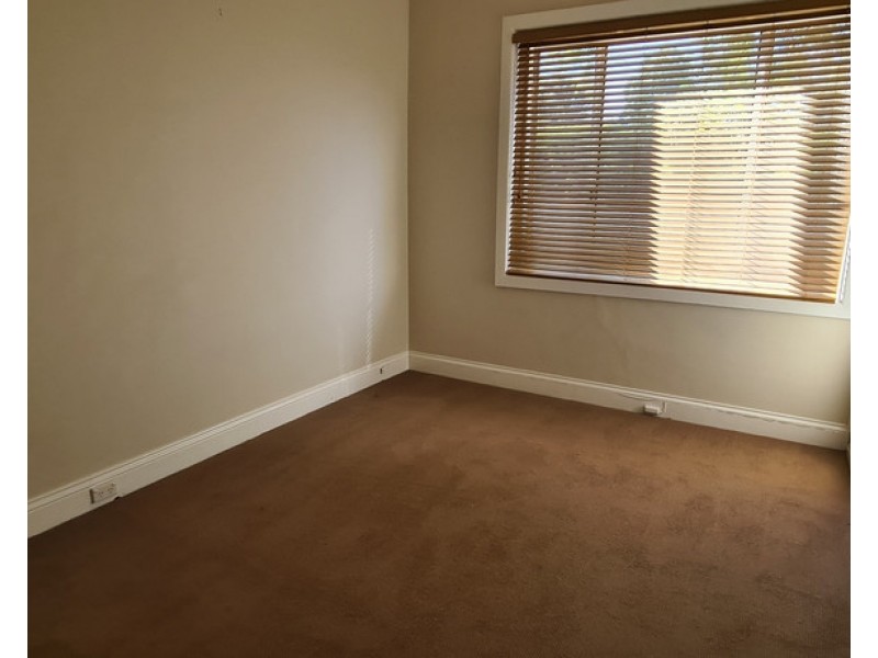 29 Orange Street, Parkes NSW 2870