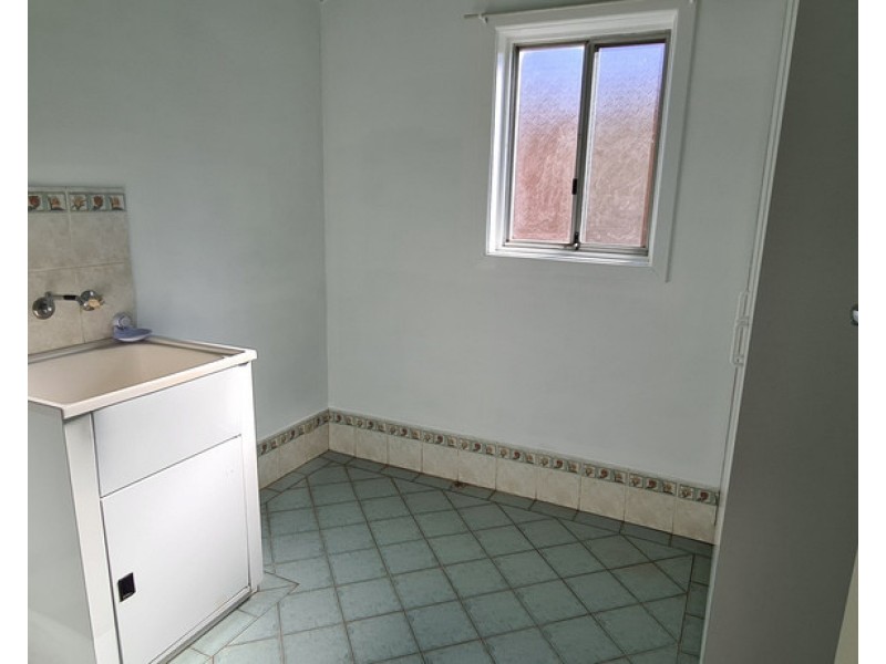 29 Orange Street, Parkes NSW 2870