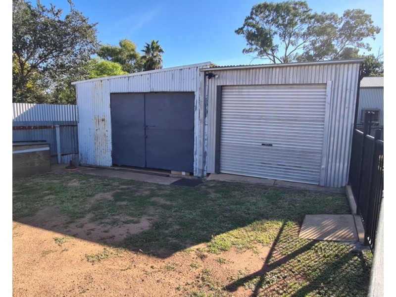 29 Orange Street, Parkes NSW 2870