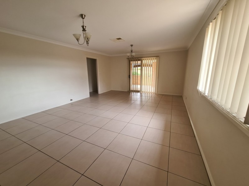36 Reid Street, Parkes NSW 2870