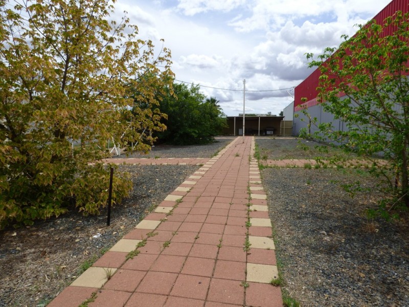 1/16 Parkes Road, Forbes NSW 2871