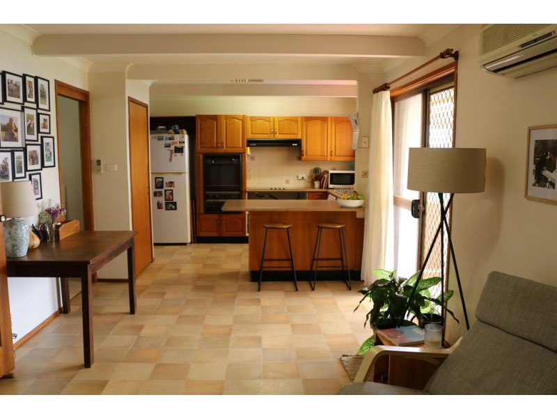 17 Gatenby Street, Condobolin NSW 2877