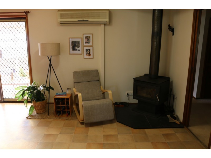 17 Gatenby Street, Condobolin NSW 2877