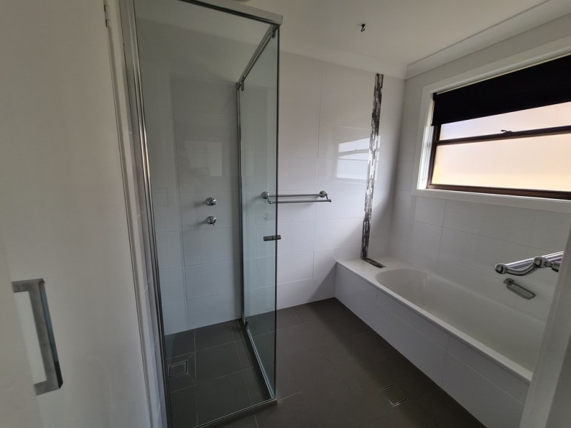 31 Lawson Street, Parkes NSW 2870