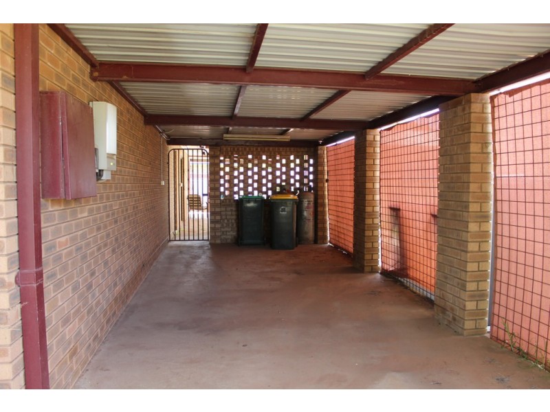 31 Lawson Street, Parkes NSW 2870