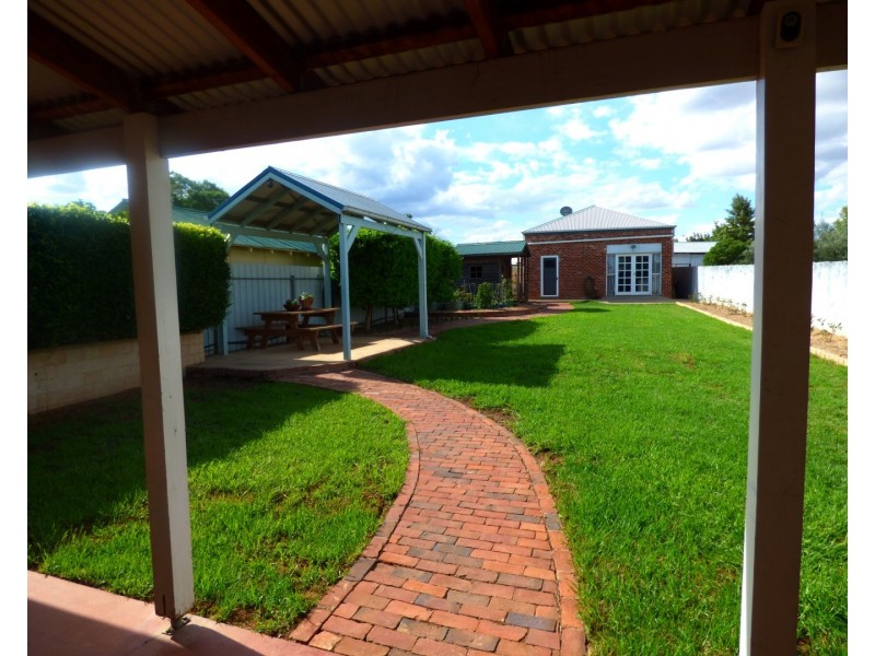 58 Dalton Street, Parkes NSW 2870
