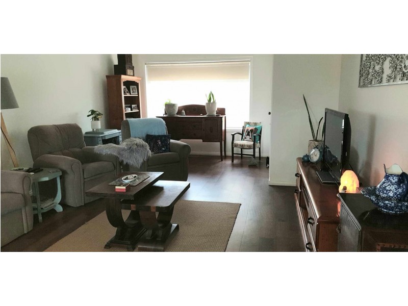 7a Tulara Place, Parkes NSW 2870