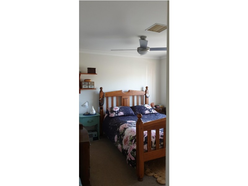 7a Tulara Place, Parkes NSW 2870