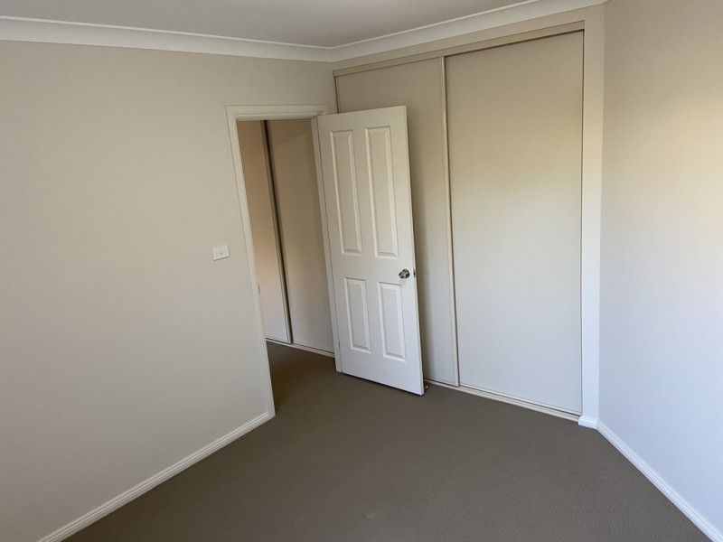 31 Noonan Street, Parkes NSW 2870