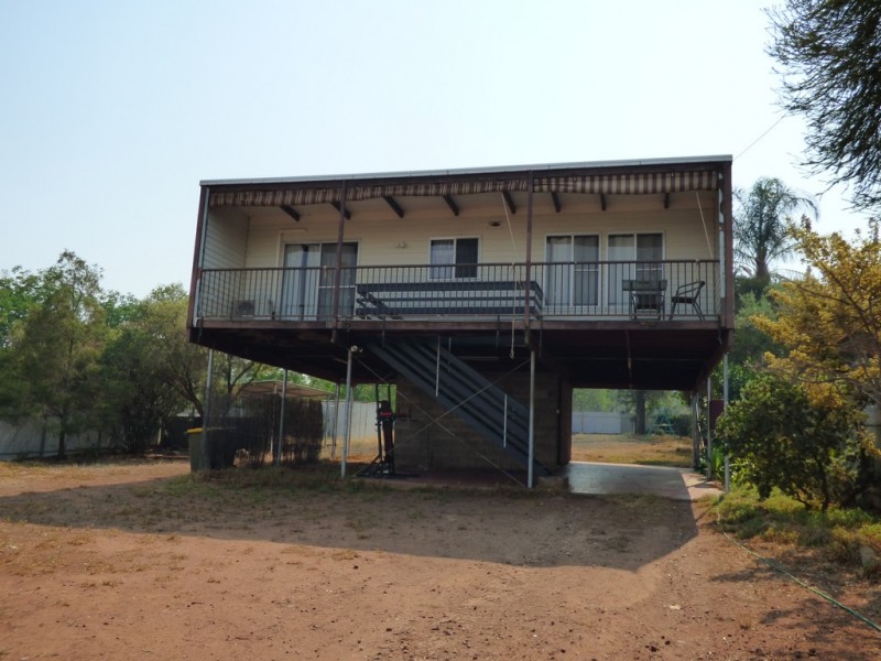 49 Euchie Street, Peak Hill NSW 2869