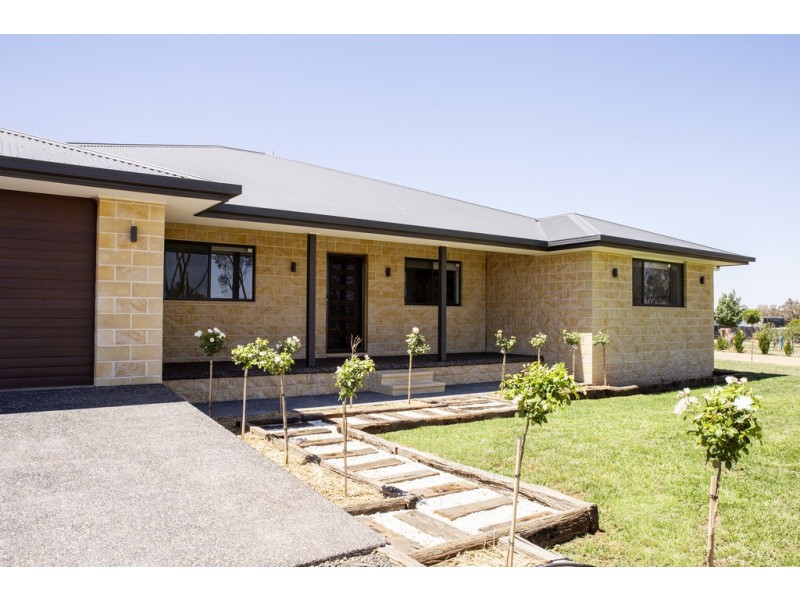 5 Hereford Street, Forbes NSW 2871