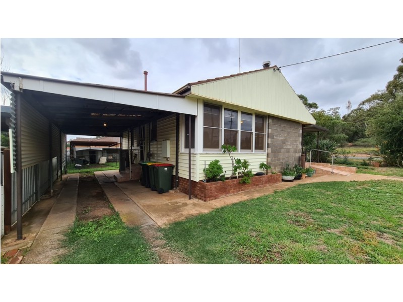 45 Brady Street, Condobolin NSW 2877