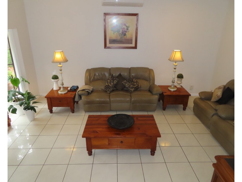 4 Craft Crescent, Condobolin NSW 2877