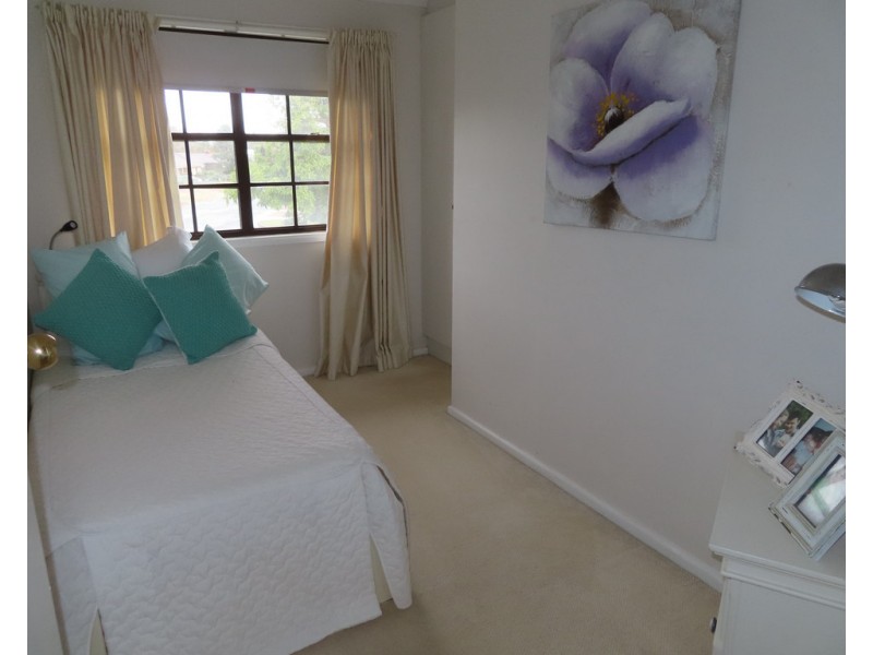 4 Craft Crescent, Condobolin NSW 2877