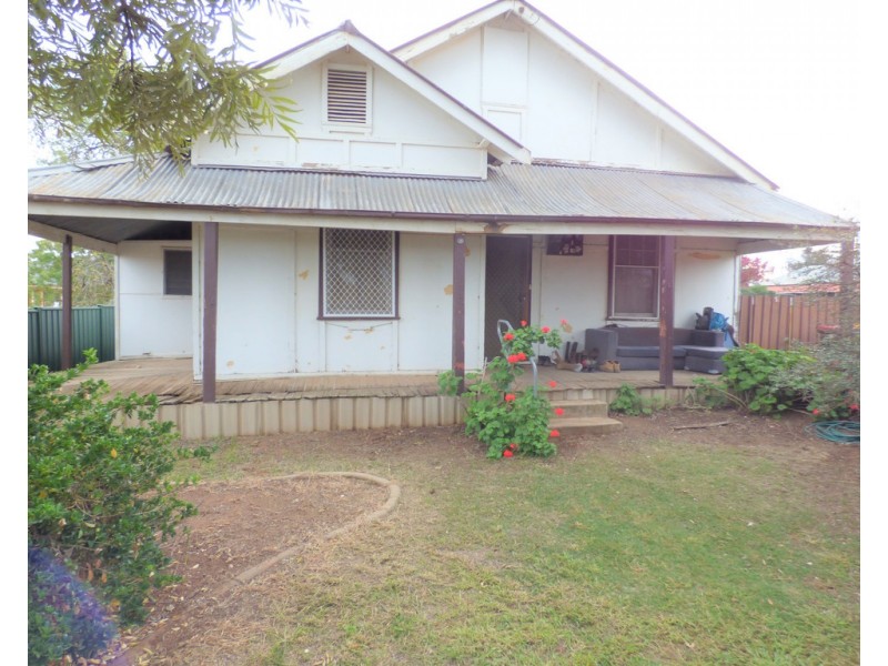 10 Berkley Street, Forbes NSW 2871