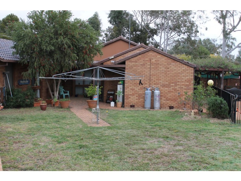 79 Officers Parade, Condobolin NSW 2877