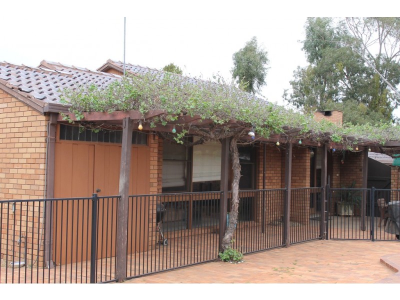 79 Officers Parade, Condobolin NSW 2877