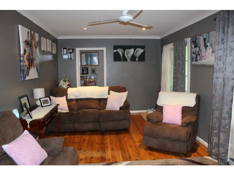 11 Keast Street, Parkes NSW 2870