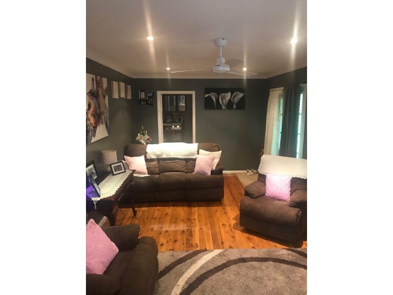 11 Keast Street, Parkes NSW 2870