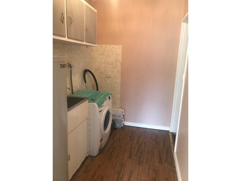 11 Keast Street, Parkes NSW 2870